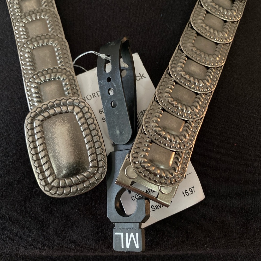 NWT elastic silver-tone cinch belt - Picture 4 of 4